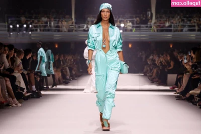 Bella Hadid [ bella-hadid ] - You wanna taste  Hey Daddy