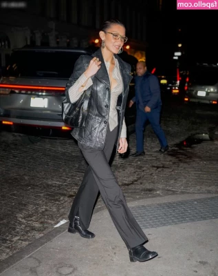 Bella Hadid [ bella-hadid ] - I am patiently waiting for something ... anyone have any questions or