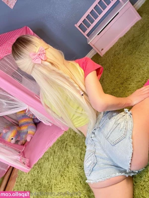 Kenzie Reeves [ kenzie-reeves ] - My new email is MSJamieDaniels@Proton.Me Please use my email to