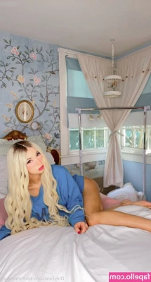 Kenzie Reeves [ kenzie-reeves ] - Undressing after getting my nails done
