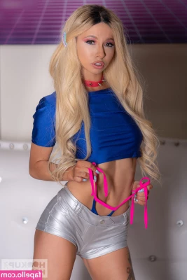 Kenzie Reeves [ kenzie-reeves ] - Currently hella sick so don’t have too much content to share… but part 1
