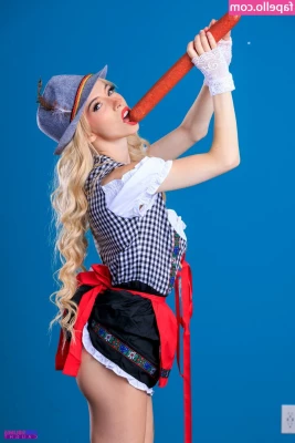 Kenzie Reeves [ kenzie-reeves ] - Pinch me for good luck