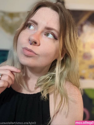 chellelovesu - Aquí haciendo contenido si te interesa estaré subiendo unas fotitos