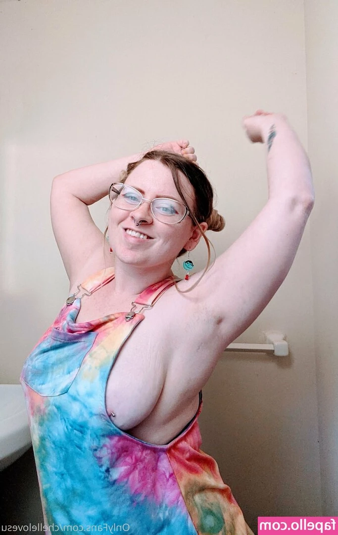 chellelovesu - In need of major foot loving  I want those kisses  licks  sucks and