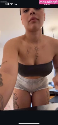 Lara Bttn [ lara-bttn ] - Care to join