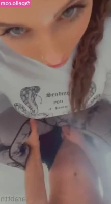 Lara Bttn [ lara-bttn ] - Working this titty Tuesday  Hope you all have a good day