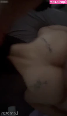 Lara Bttn [ lara-bttn ] - When it rains it pours