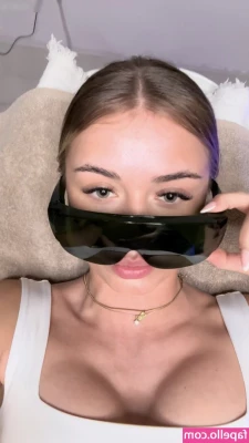 maxima_mclk [ maxima-mclk ] - I love how my body looks here      Ready  for you to harass me baby  