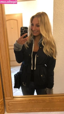viviengo_ [ viviengo ] - HAPPY HUMP DAY MY AWESOME ONLYFANS