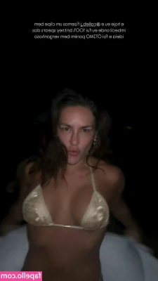 Kéfera Buchmann [ kefera-buchmann ] - Good girls bend over whenever they get told to, right ?