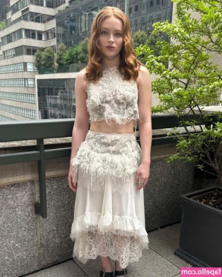 Sadie Sink [ sadie-sink ] - I’ve got something to show you…Want to see? 😜
