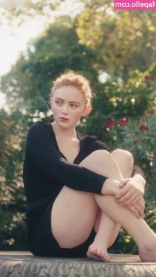 Sadie Sink [ sadie-sink ] - Happy 4th of July Muthafuckas
