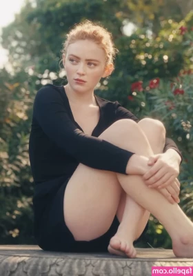 Sadie Sink [ sadie-sink ] - See you Monday! ❤❤