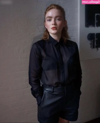 Sadie Sink [ sadie-sink ] - wet & tight 💦