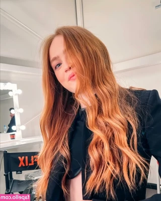 Sadie Sink [ sadie-sink ] - Slutty college slut loves to please her holes   https onlyfans com