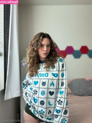 zoewildefree - Or maybe you just want the pics  mmm so hot