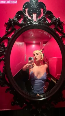 Harley Quinn Smith [ harley-quinn-smith-1 ] - Special request 😉 Your welcome! 😘❤️ To make it more
