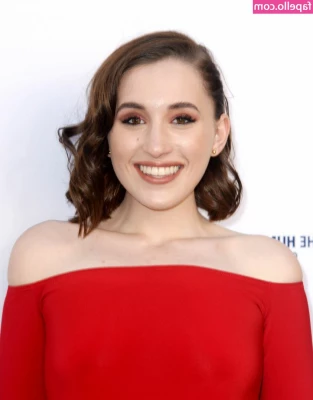 Harley Quinn Smith [ harley-quinn-smith-1 ] - What’s shakin guys !!! Sending out some sexy love !! I’m BACK at