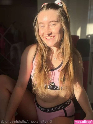 Tallulah - Can I suck on your fingers