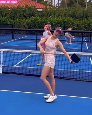 Eugenie Genie Bouchard [ eugenie-genie-bouchard ] - Hadn’t cum in a few days, this was the second time tonight…