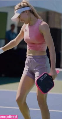 Eugenie Genie Bouchard [ eugenie-genie-bouchard ] - 🔥 ¿Quieres ser mi travieso estudiante? 🔥 Quiero amaestrarte
