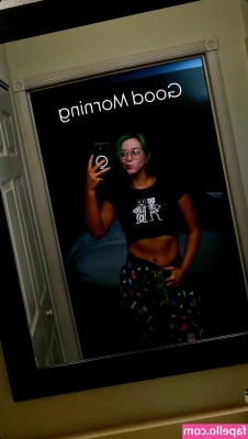 Airica Demia [ airica-demia-1 ] - Some wet booty for you all 😉 Plus a funny blip at the end bc I