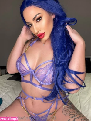 seleneblue - 75  The stunning  thedrohoe makes her BoobsRealm debut playing with