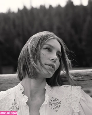 Jessica Biel [ jessica-biel ] - Do you like the view? 😜