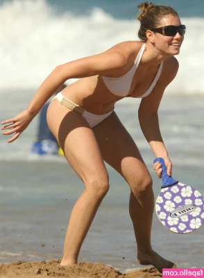 Jessica Biel [ jessica-biel ] - Almost ready for winter