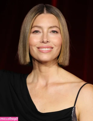 Jessica Biel [ jessica-biel ] - Almost there...
