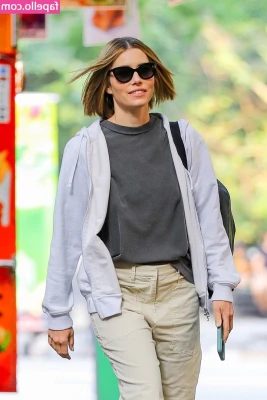 Jessica Biel [ jessica-biel ] - eat it then beat it 😈