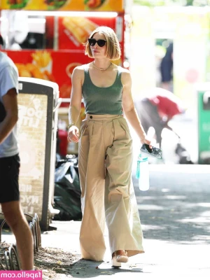 Jessica Biel [ jessica-biel ] - You're late...
