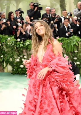 Jessica Biel [ jessica-biel ] - Up close