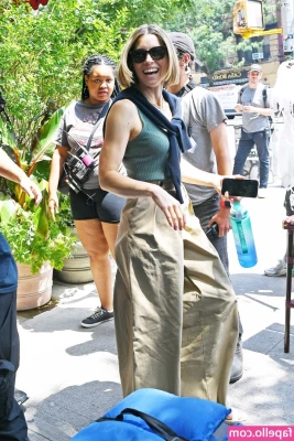 Jessica Biel [ jessica-biel ] - This tight belly doesn’t look as painful as it was 😅🐷🧨