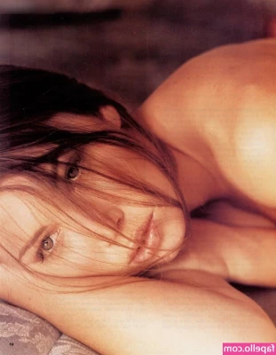 Jessica Biel [ jessica-biel ] - GET THOSE COCKS READY FOR THE LIVE SHOW THIS MORNING 9AM BST 😈 XXX