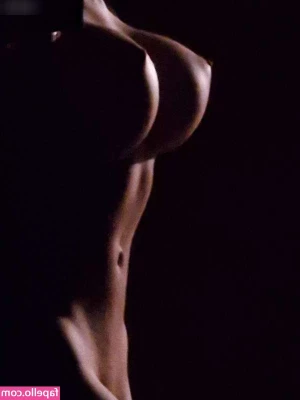 Emilia Zabberoni [ emilia-zabberoni ] - Happy hump day,my loves!