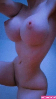 Emilia Zabberoni [ emilia-zabberoni ] - Do you prefer doggy style or reverse cowgirl    Dm me and let s talk