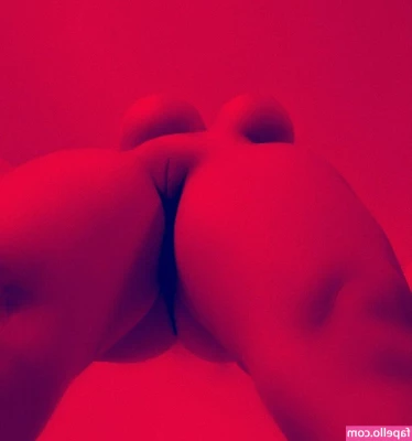 Emilia Zabberoni [ emilia-zabberoni ] - Get on your knees and worship