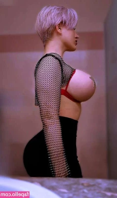 Emilia Zabberoni [ emilia-zabberoni ] - I want to stand over you and shoot my load then lick it off your body