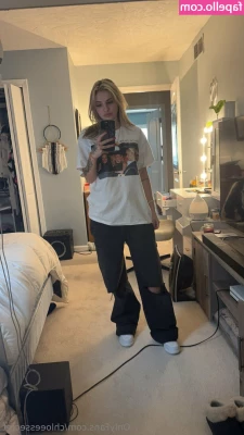 chloeessecret - Resort time