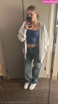 chloeessecret - do whatever you want to do with me  cause i want to give you so much