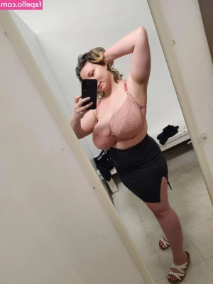 HoneyThorne - I ve got my big milkers ready for you    I should have our video