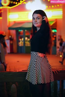 Minakess - I'm LIVE on #Fanscope: Wtf .... Back on @EXXXOTICA
