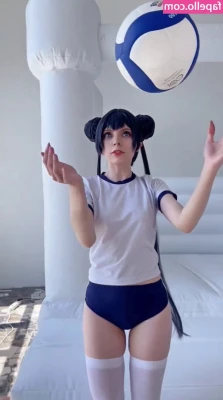 OwlLit - Who has a hot tub to fuck me in    Just a reminder that I m booking a
