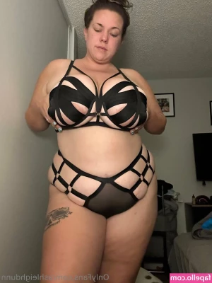 ashleighdunn - Would you like to see this wrapped around your dick