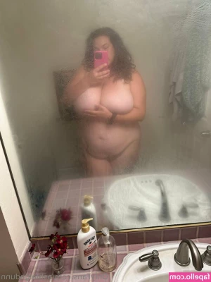 ashleighdunn - Giving the sun some titties