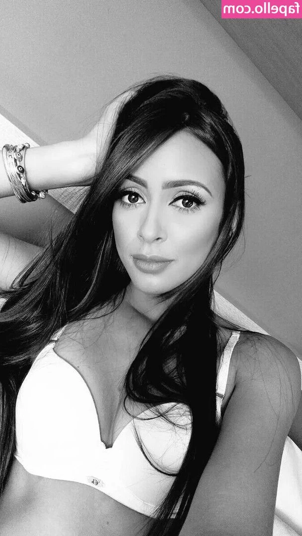 Caro Ortiz [ caro-ortiz ] - Today I am Princess Jasmine