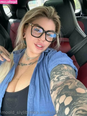 Dilyla Bloom [ dilyla-bloom ] - Sent out a PPV message for my babydoll video   Hope yall dont mind  