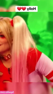 Holly Willoughby [ holly-willoughby ] - Feliz