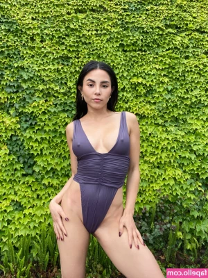 Anna Akana [ anna-akana ] - Do you want to lick my